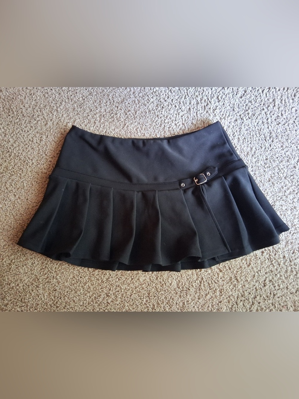 Pleated Mini - Picture 4 of 6